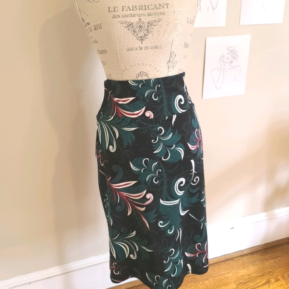 LULAROE Cassie (quills)